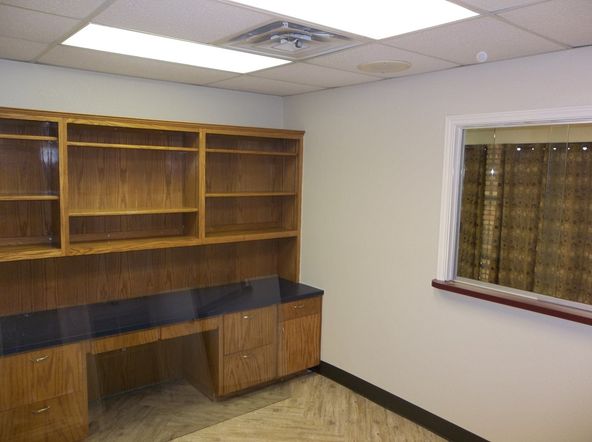 Office Space on 69th & Slide: 5145 69th St, Lubbock, TX 79424